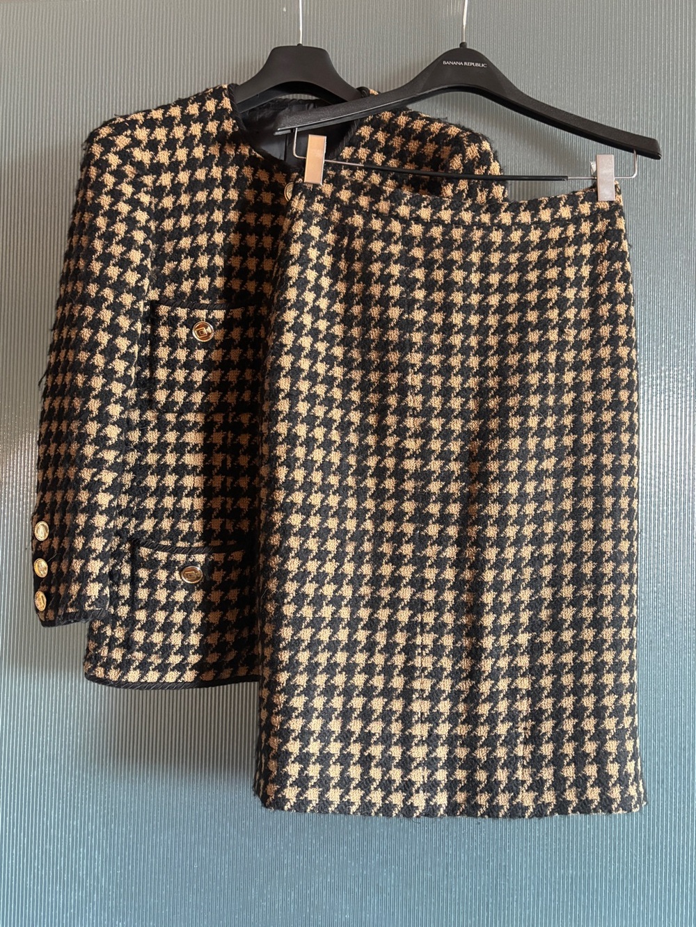 CHANEL Karl Lagerfeld Era Bouclé Houndstooth Jacket & Skirt FR38 US 4 6 Vintage - Picture 4 of 12